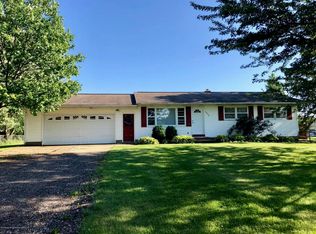 1079 W Kinsel Hwy, Charlotte, MI 48813