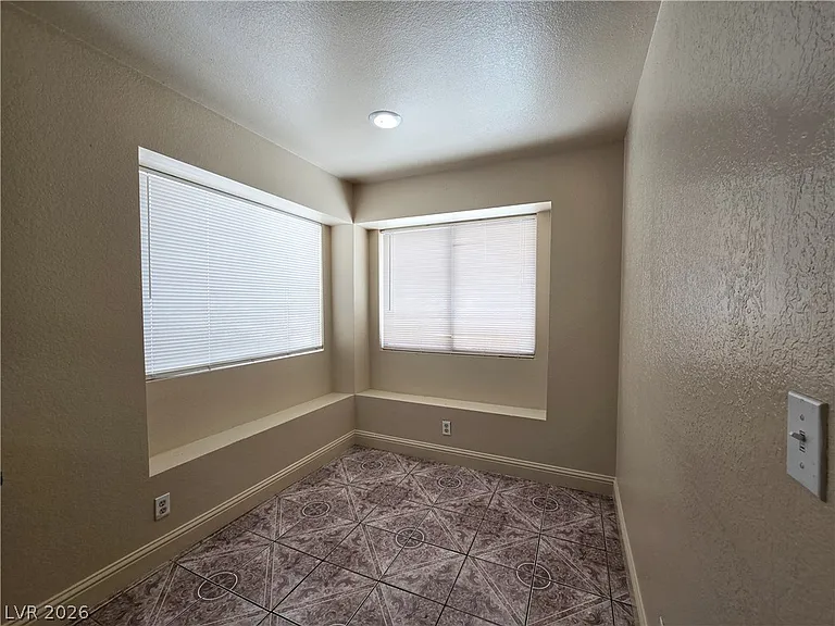 4541 Fireside Ln — Photo 8