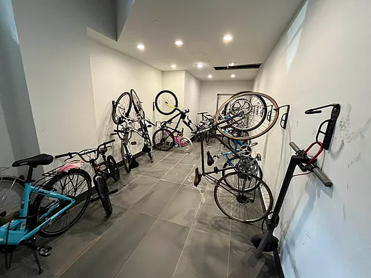 Rented by Real Street Inc | media 9