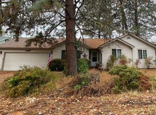 112 Fawn Cir, Shady Cove, OR 97539