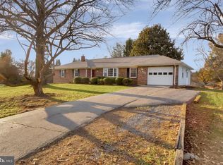 17616 Prince Edward Dr, Olney, MD