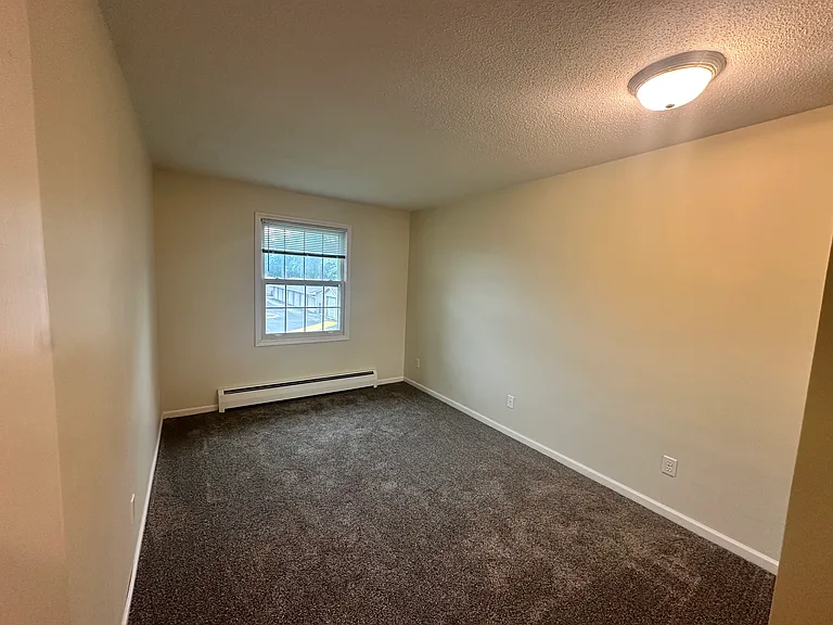 821 Smetana Rd #5 — Photo 11