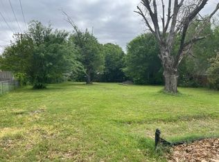 1405 Apache St, Arlington, TX 76012