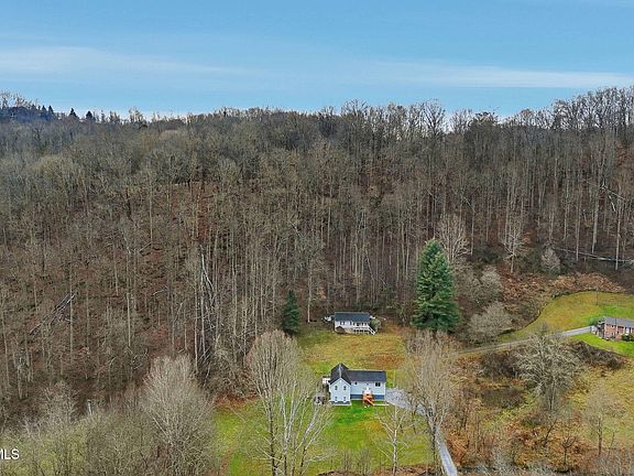 2nd image of 391 Timbertree Branch Rd