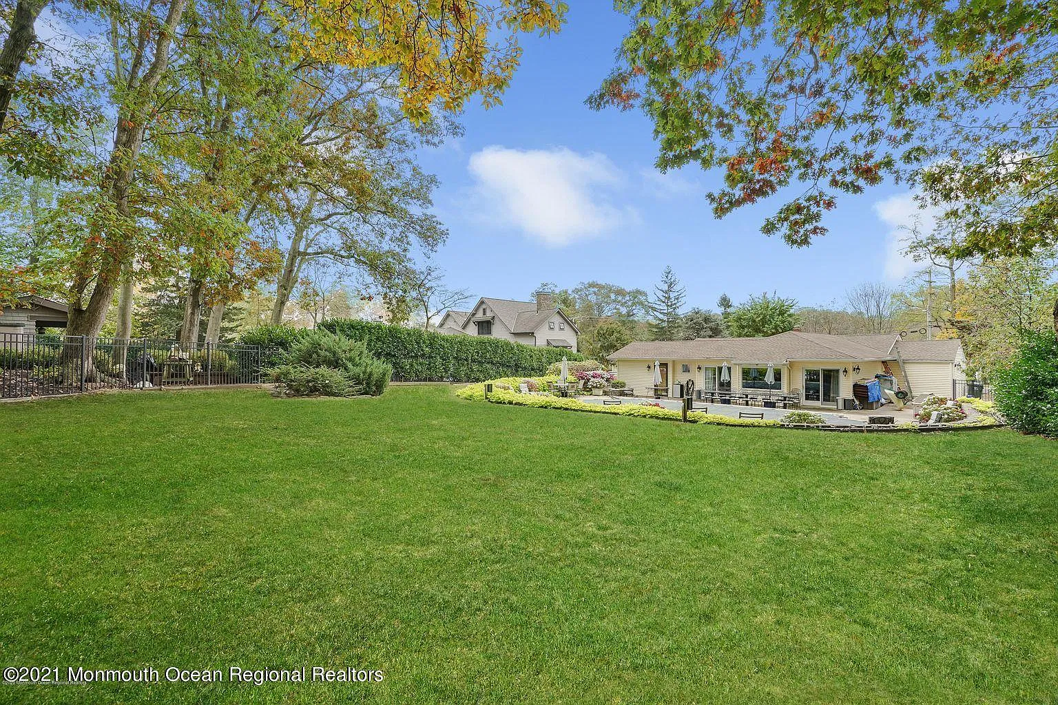 3 bed, 3.5 bath, 2748 sqft, $3,200 — Photo 4