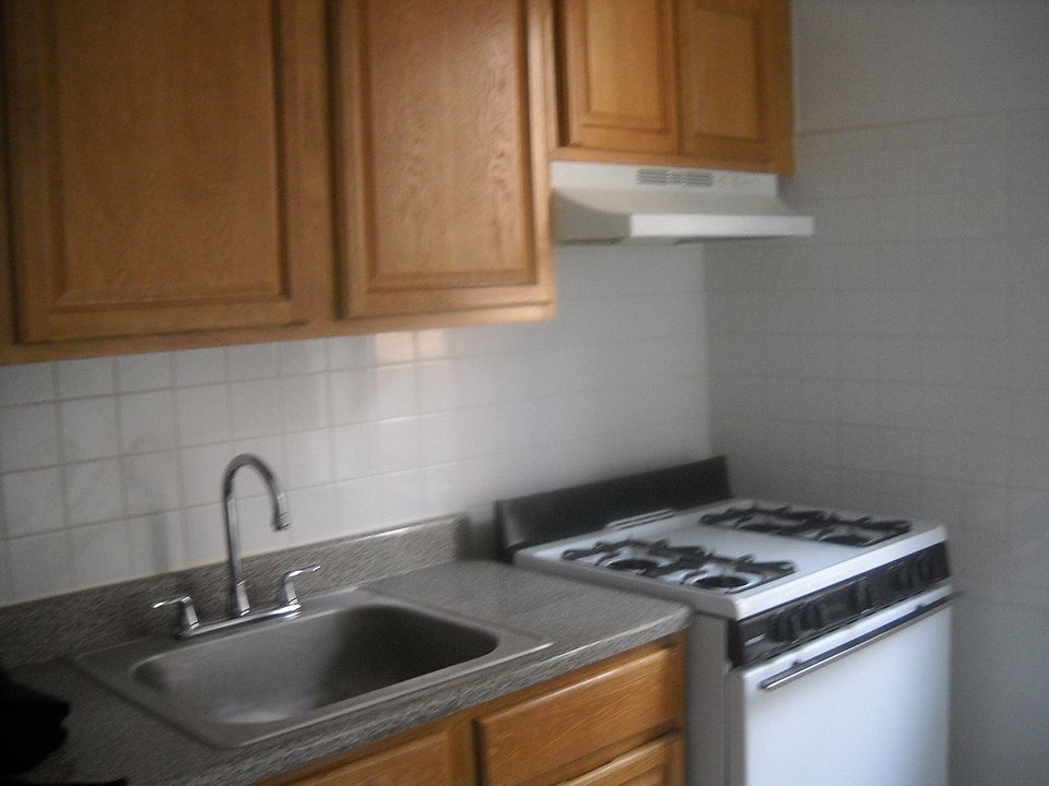 1st image of 4515 42nd St APT 4B