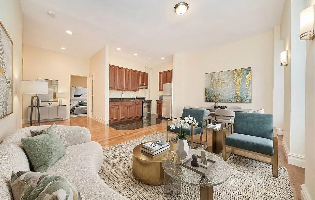 78 Manhattan Avenue — Photo 1