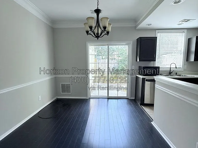 3924 Hancock Cir — Photo 7