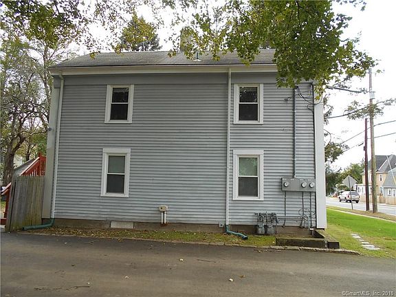 2nd image of 39 Silver Ln