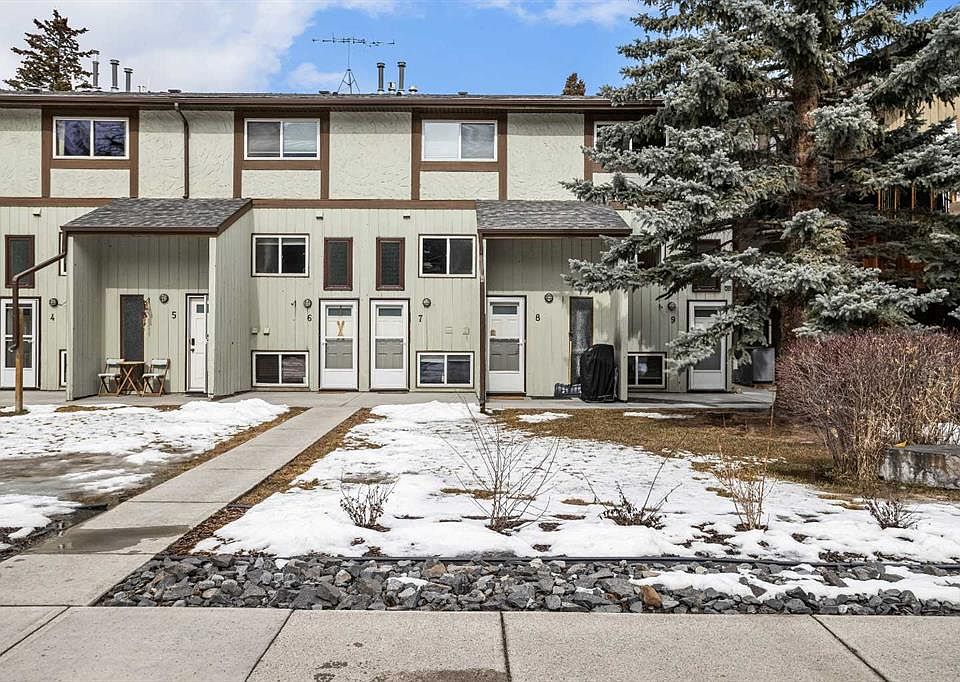 1st image of 630 SW 3rd St #9