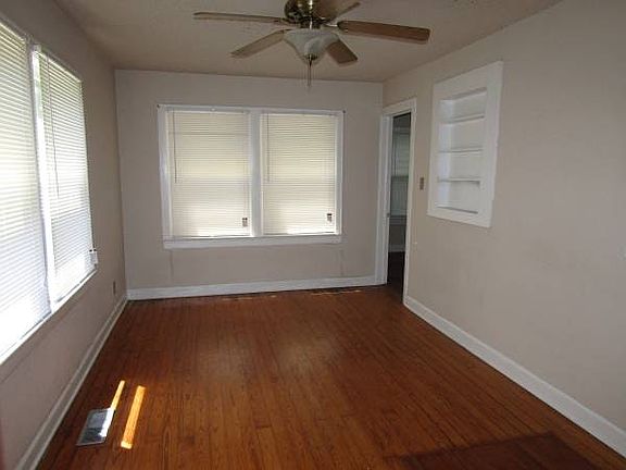 5th image of 407 S Urbana Ave