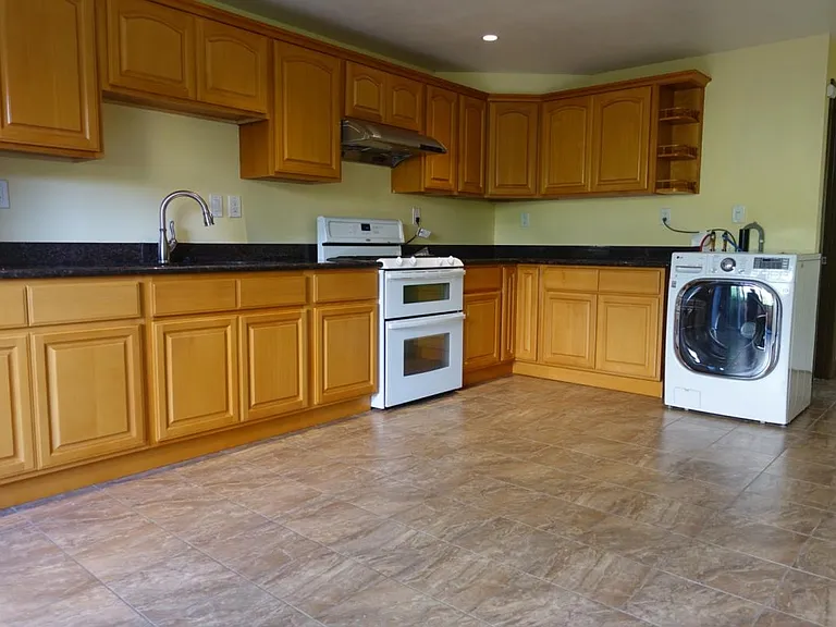 128 Arcadia Dr #INLAW — Photo 3