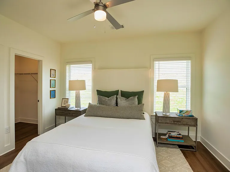 4260 Brevard Blvd — Photo 27