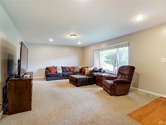 4th image of 2257 Green Springs Dr