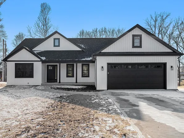 1113 Bonnie Ct, Middlebury, IN 46540