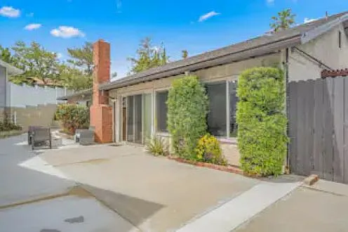 6630 Elmhurst Dr — Photo 24