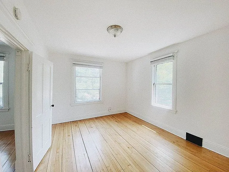 1702 Grand St NE #2 — Photo 13