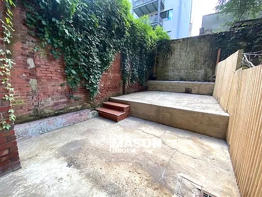 Rented by Mason Group LLC | media 7