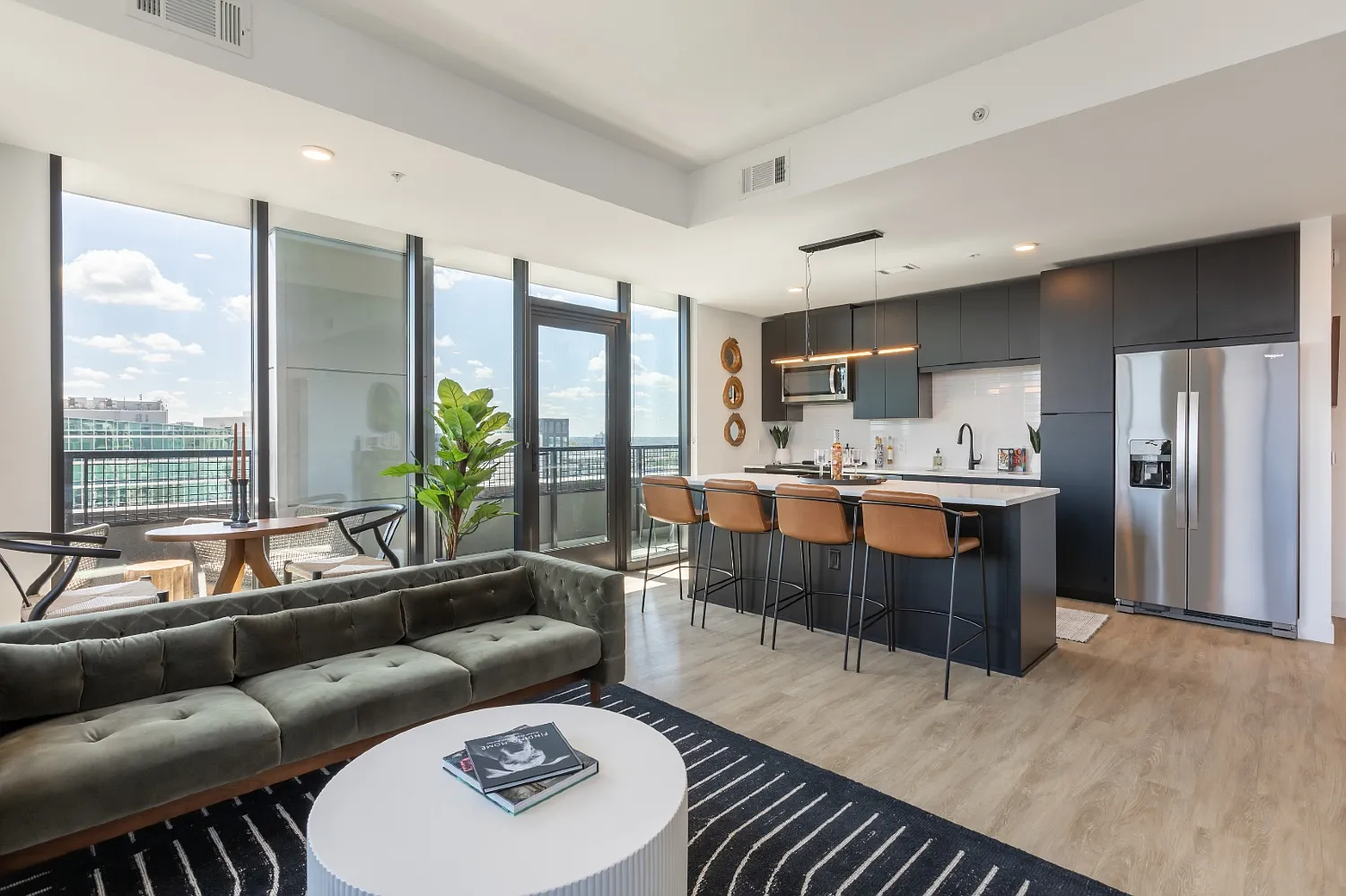 Momentum Midtown — Photo 4
