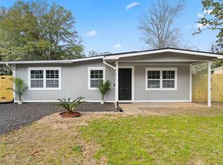 6411 Skyline Dr, Milton, FL 32570