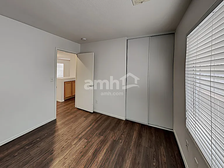 11020 Rossi Ave — Photo 15