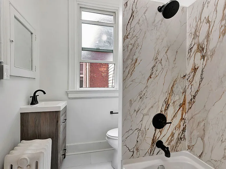 35 E 8th St #B — Photo 16