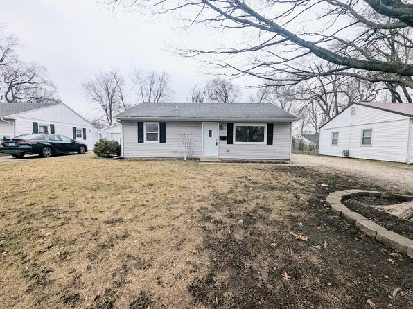 1121 Bel Aire Dr, Rantoul, IL 61866