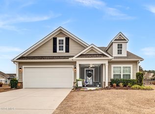 695 Pickering Dr NW, Calabash, NC 28467