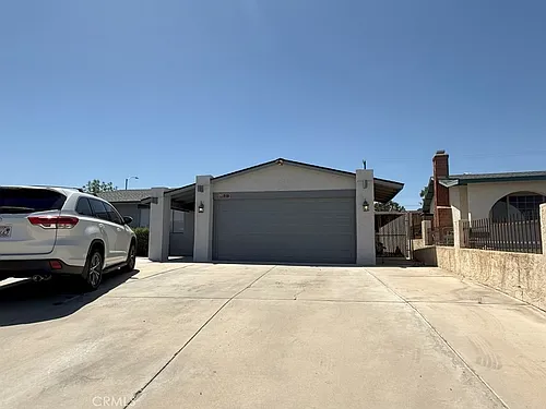 936 Pinon Dr Photo 1