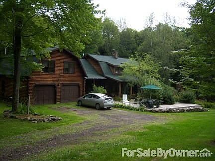 Pines Brook Road : The house from the upper driveway