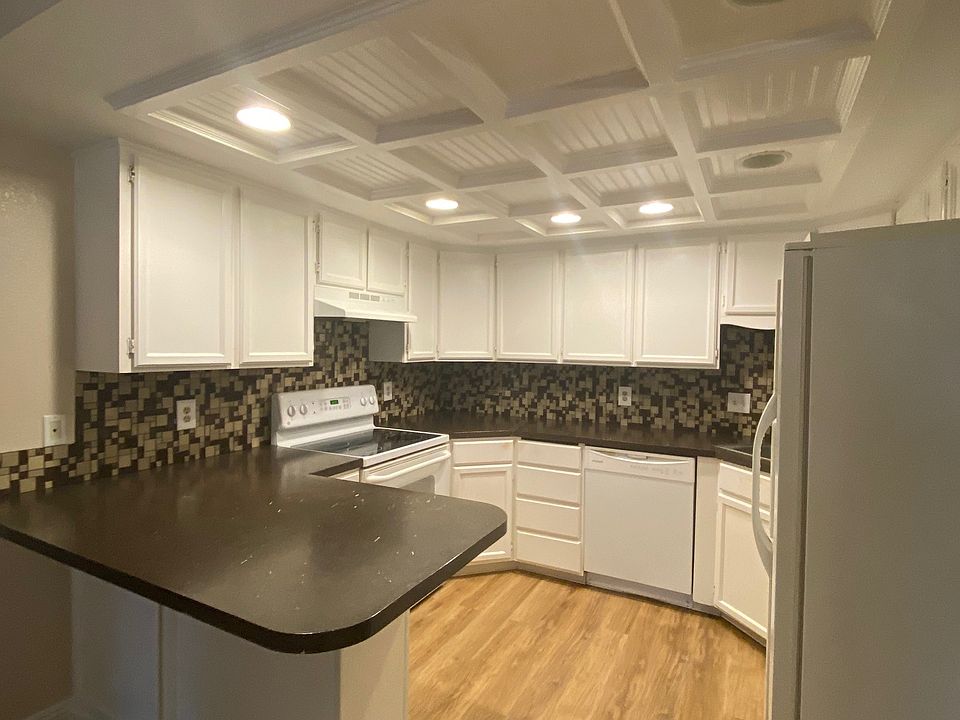 1st image of 1711 1st St S APT 1
