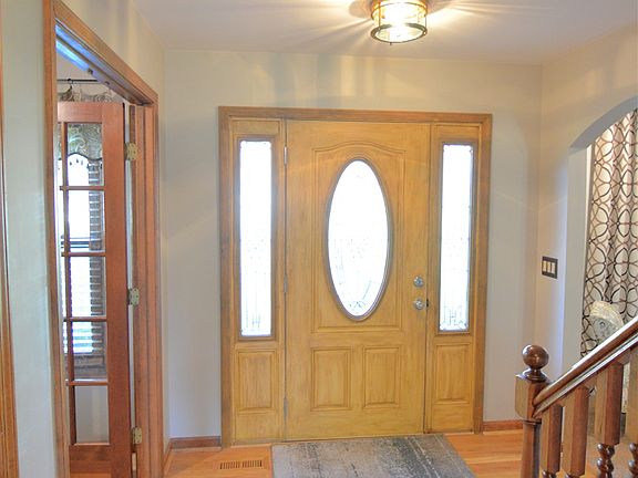 4th image of 9203 Kelly Louise Dr