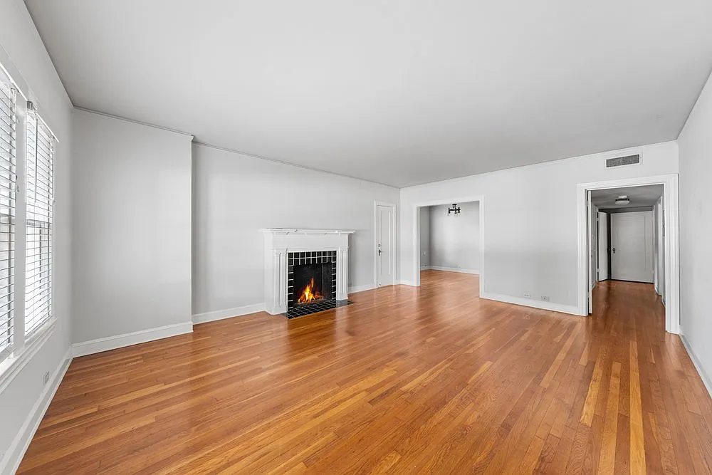2 bed, 1330 sqft, $1,465 — Photo 4