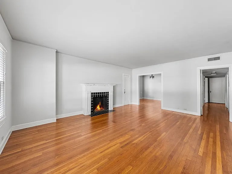 109 W Norwood Ct #2 — Photo 2
