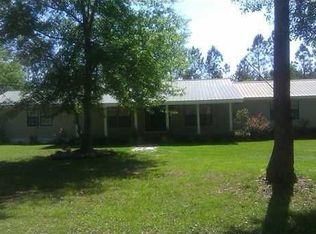 19112 Roger Davis Rd, Moss Point, MS 39562