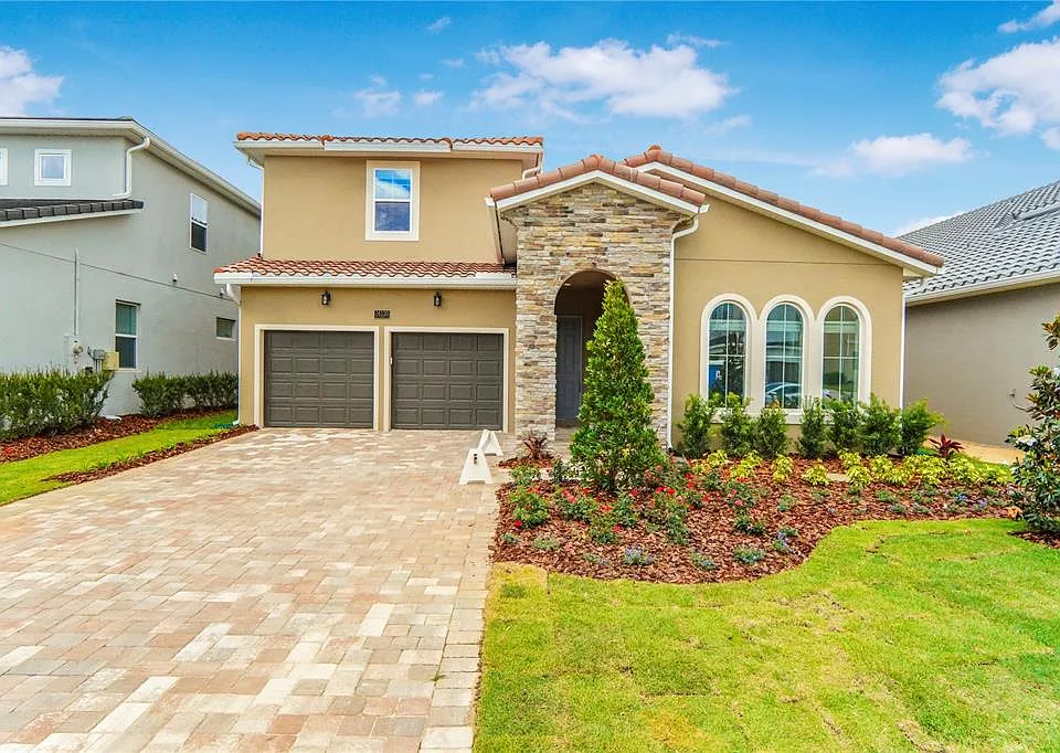 16120 Volterra Point