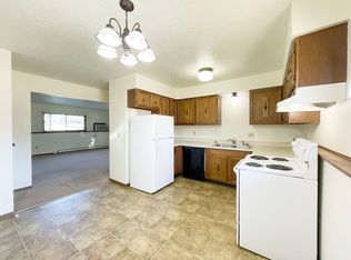 2805 7th St SW APT A, Minot, ND 58701