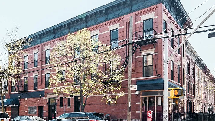 Rented by Nooklyn NYC LLC | media 49