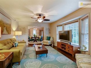 5412 Mission Rd, Fairway, KS 66205