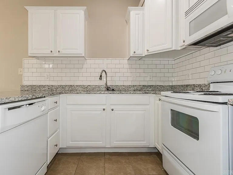 1224 Sadie Dr #1 — Photo 14