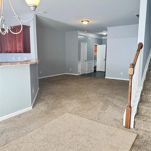 183 Spring Way Sq — Photo 7