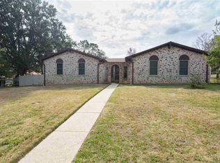 2103 Sunbury Dr, Pensacola, FL 32526