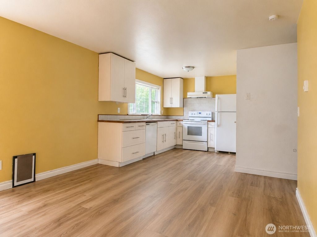 Apartment in Olympia, Mushroom Corner - More