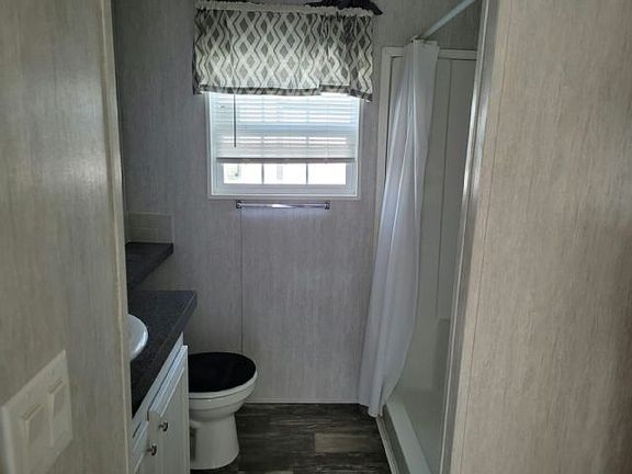 5th image of 255 N Tamiami Trl #31