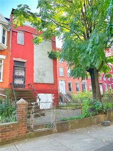 1360 Bergen St, Brooklyn, NY, 11213