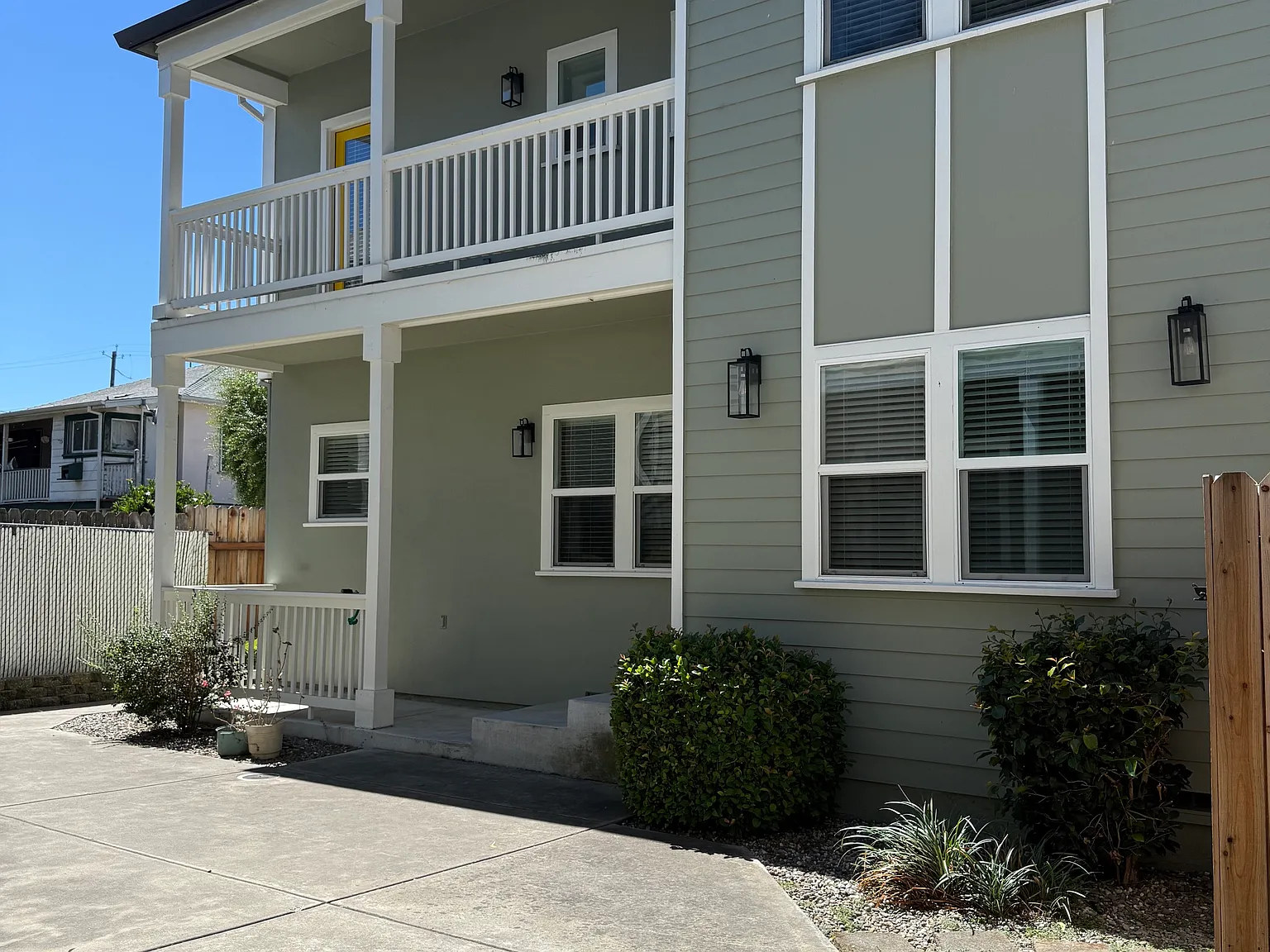 2 bed, 2.5 bath, 1150 sqft, $2,650 — Photo 1