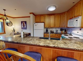 102A Summit, Snowshoe, WV 26209