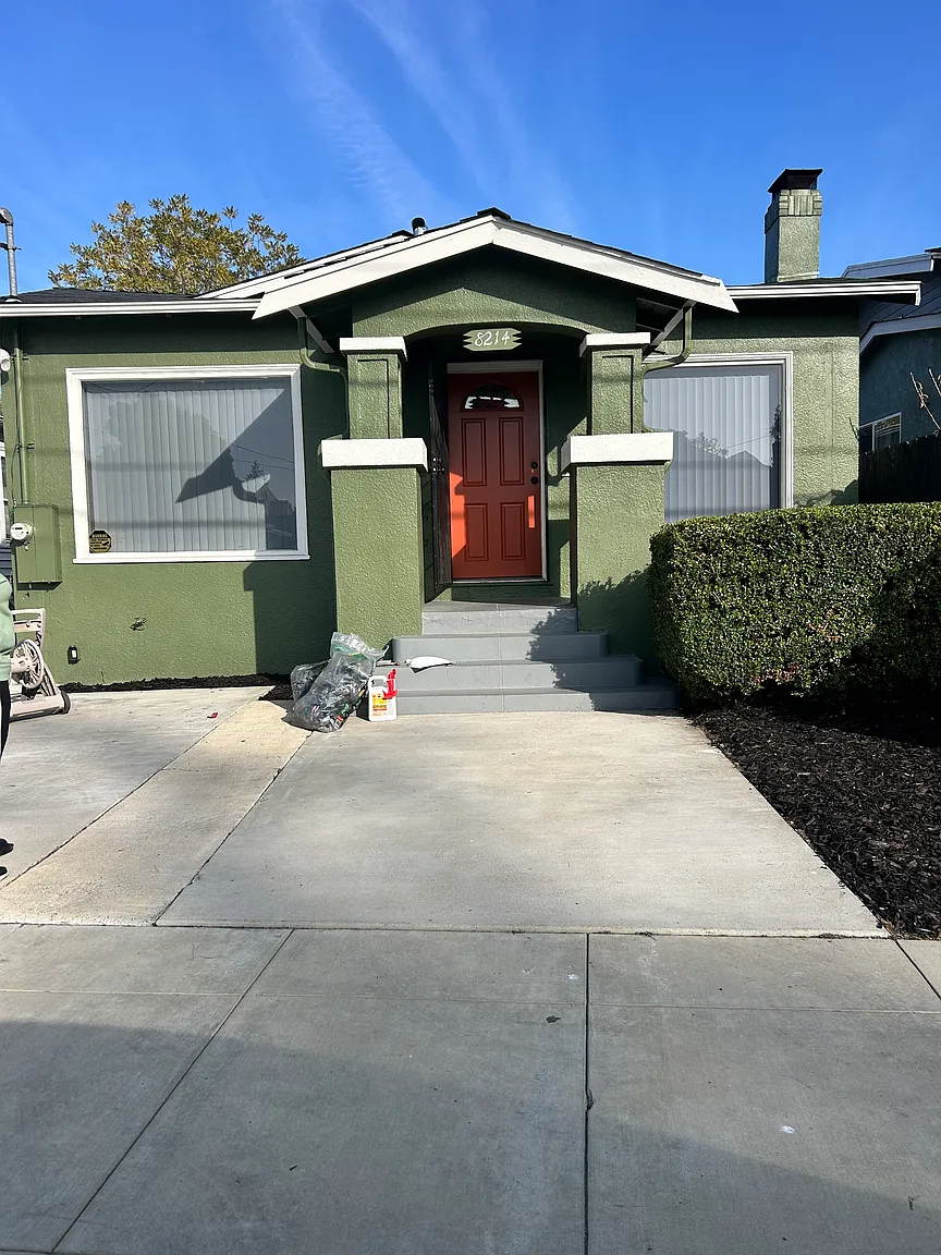 8214 Iris St photo 1