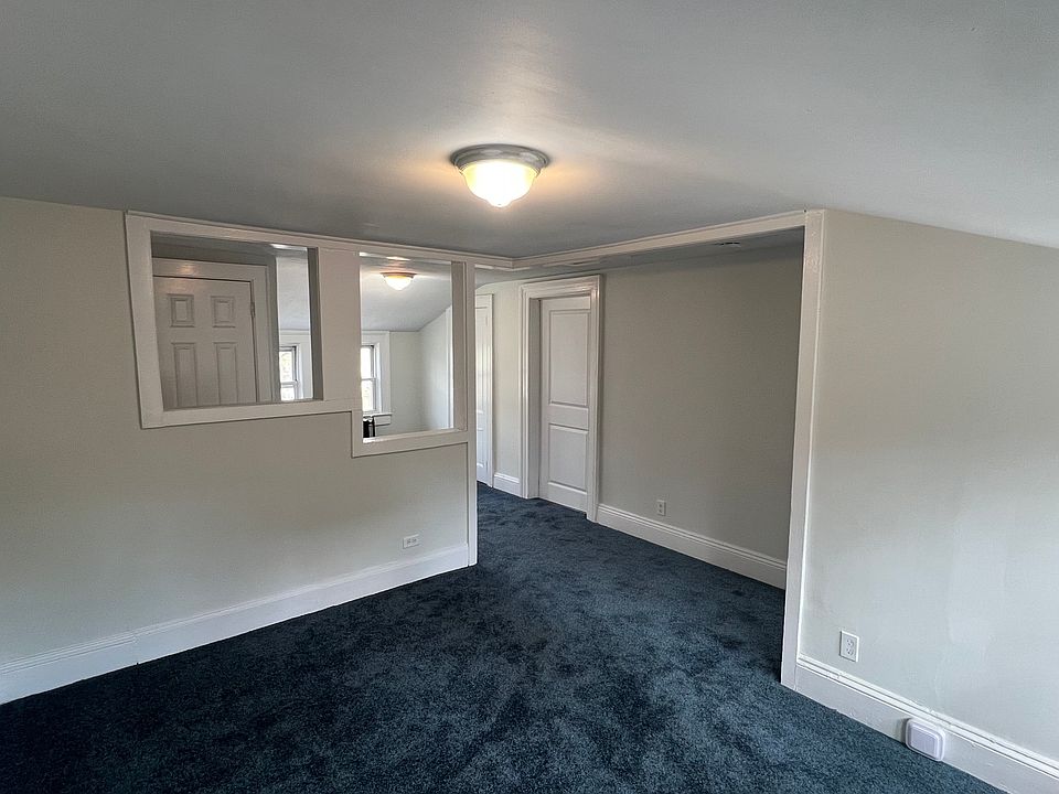 1st image of 44 Continental Pl Floor 2