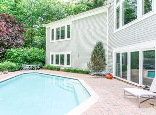 139 Ashford Rd, Longmeadow, MA 01106